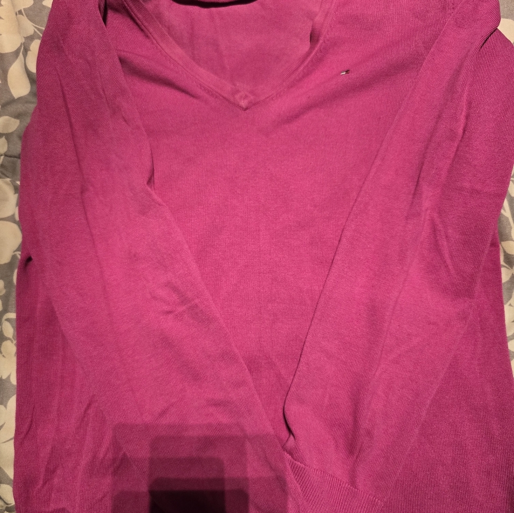 Th Sweater - image 3